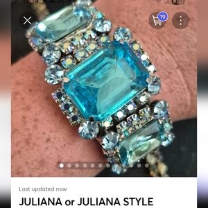 JULIANA or JULIANA STYLE Vintage blue & blue ab rhinestone Clamper bracelet